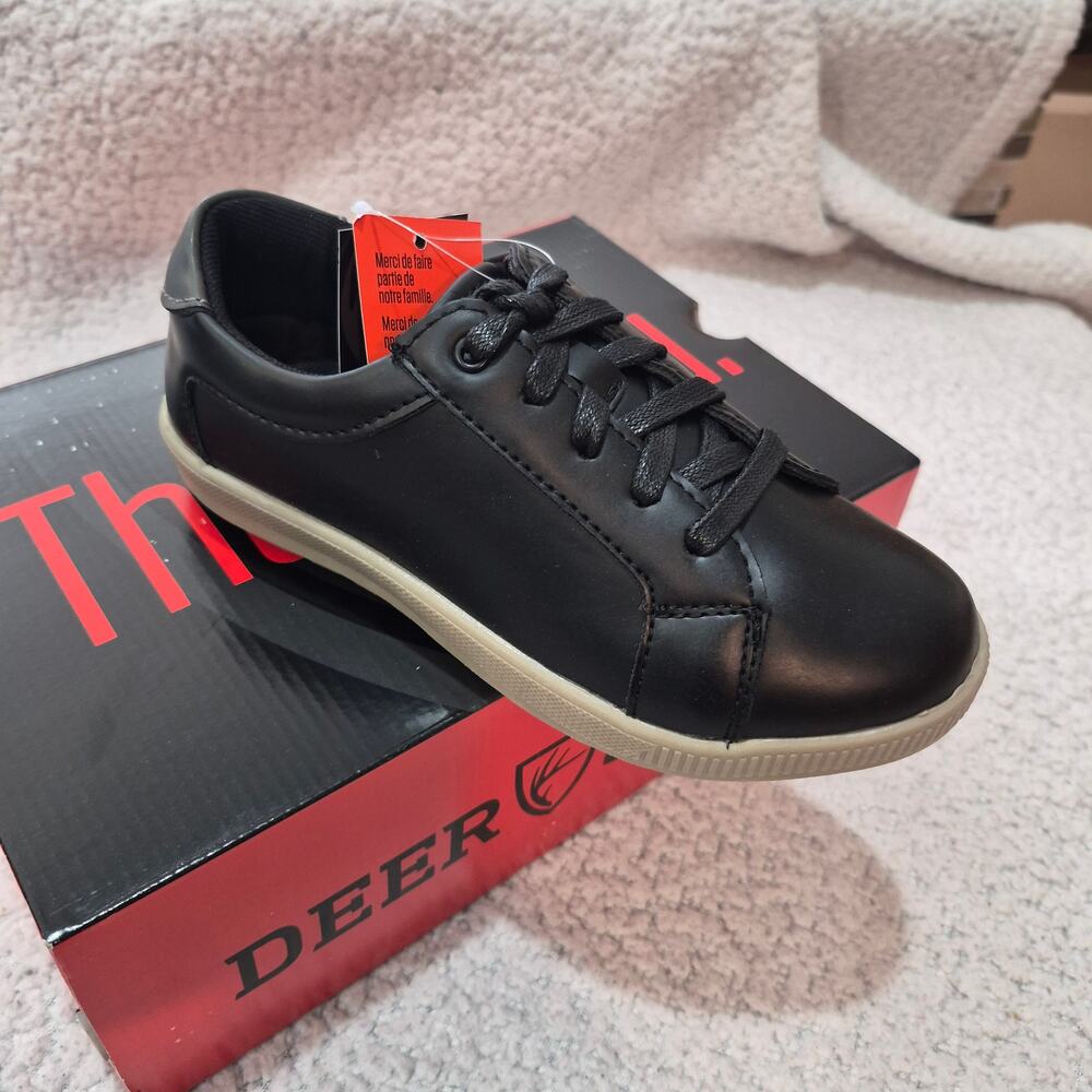 NEW Deer Stags Boy's Joshua Sneaker, Black/Grey size 13.5 Little Kid
